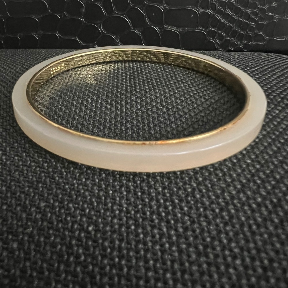 J.Crew Cream Resin Gold Tone Rim Bangle Bracelet Size 7.75 Cottagecore - Picture 4 of 7
